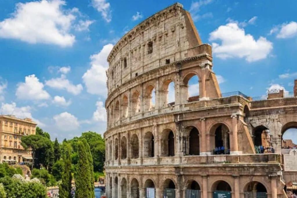 And Historic Rione Near Colosseo Apartment Rom