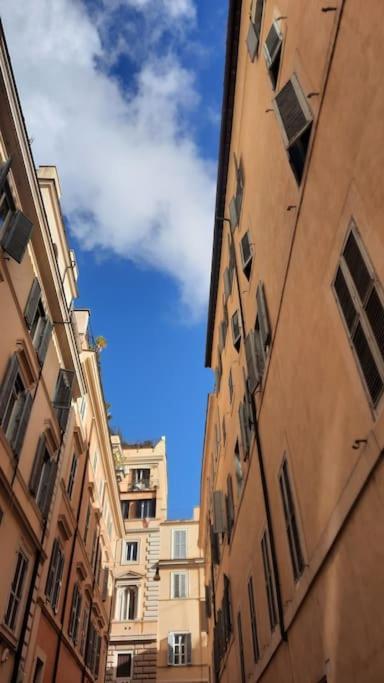 Apartment And Historic Rione Near Colosseo *