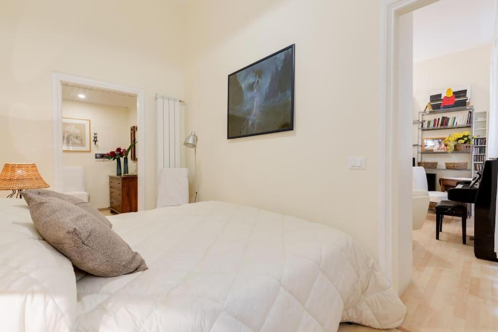 Apartment And Historic Rione Near Colosseo